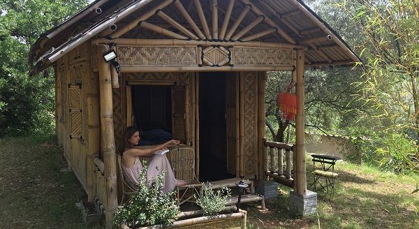 Vivre un weekend insolite dans une cabane, la blogueuse “HappyCulture et vous” l’a fait !