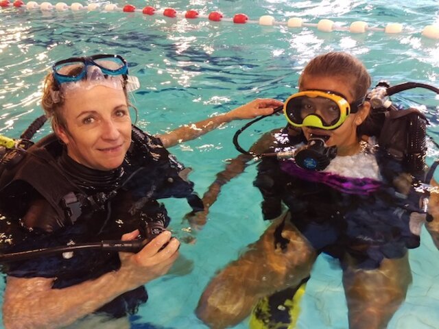 Bapteme D Apnee En Piscine Joyeux Anniversaire Multi Activites