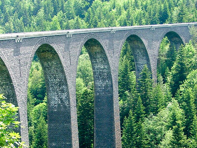 Session de 2 sauts à l'élastique de 65 mètres au viaduc de la Recoumène