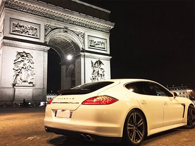 Coffret Visite de Paris d’1h en voiture de luxe