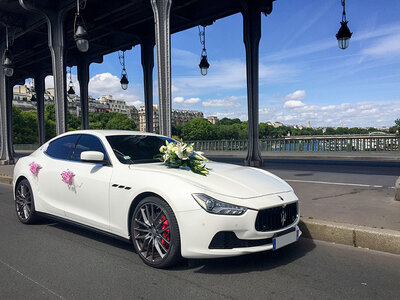 Visite de Paris d’1h en voiture de luxe