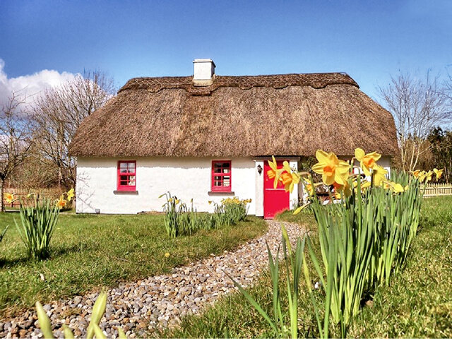 Lough Derg Thatched Cottages 2 Nights In Europe Short Breaks