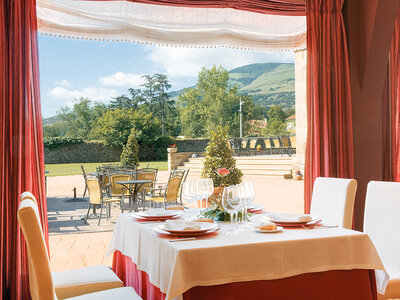 Caja Estancia con cena en Hotel Casón de la Marquesa de Cantabria