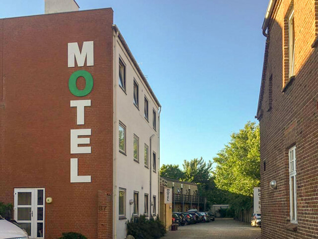 Motel Apartments*** - Hotel & kroophold -