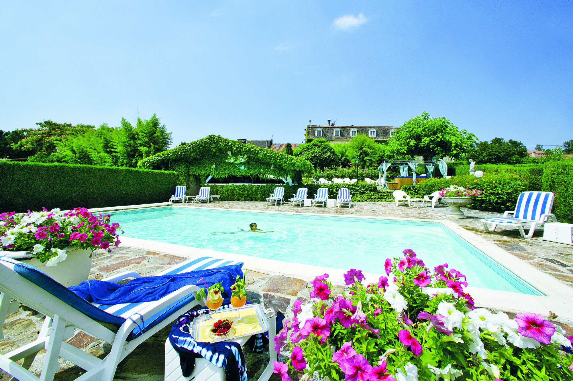 Hostellerie Saint-Jacques 4