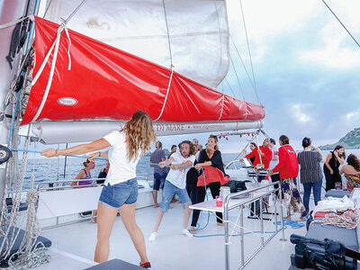 Excursion de 3h30 en catamaran à Ajaccio avec snorkeling et dégustation pour 2