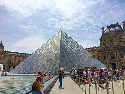 Visite guidée du Louvre de 2h sur le thème du vin pour 4 personnes