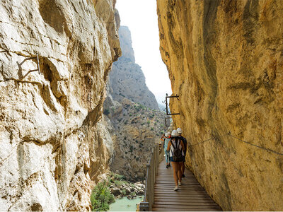 2 noches en La Casa Grande del Burgo y 2 entradas para el Caminito del Rey