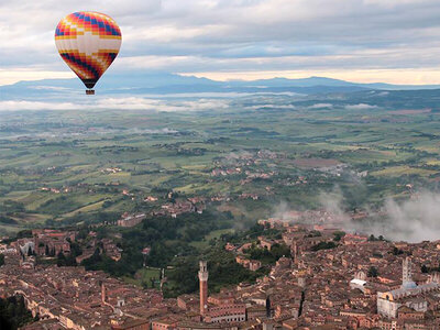 Cofanetto Volo in mongolfiera per 2 persone a Siena