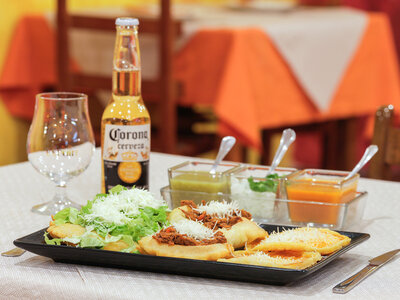 Caja regalo Cena de tapas con bebidas para dos