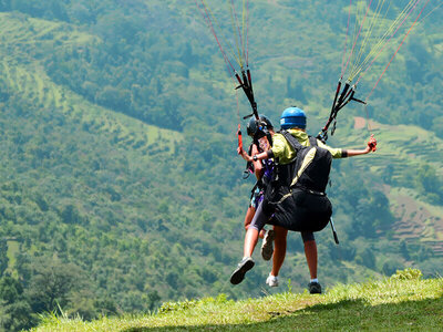 Cofanetto Volo in parapendio in tandem per 2 con GoPro Full HD