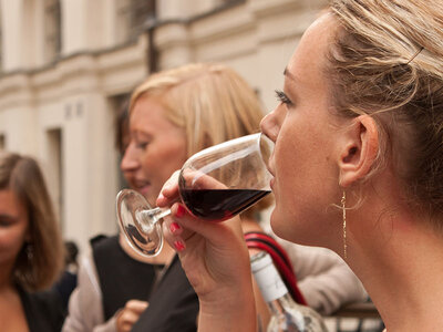 Cours d’œnologie dans un hôtel étoilé à Paris et bouteille de vin à domicile