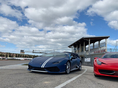 Cofanetto 2 giri sul Circuito Varano de' Melegari in Supercar