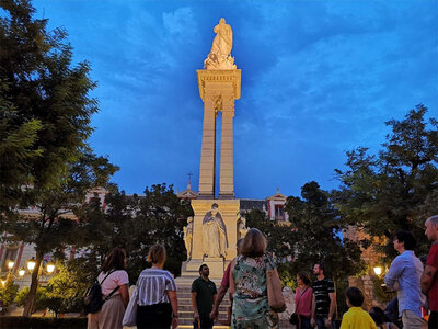 La Sevilla encantada: ruta nocturna para dos