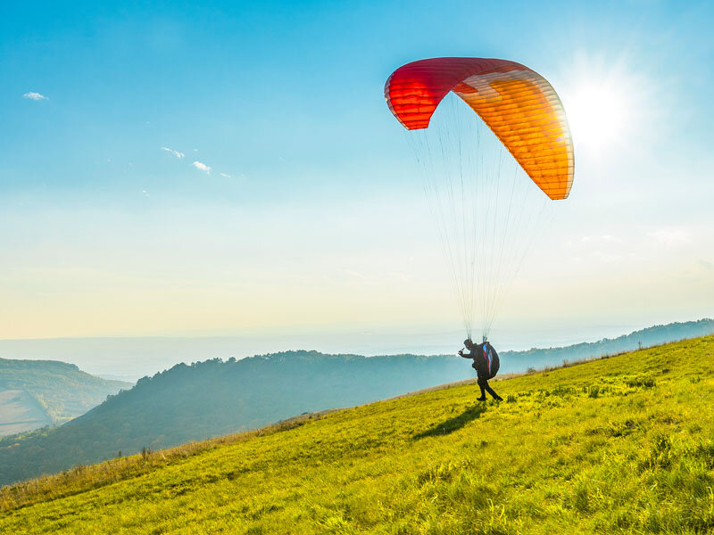 1 emozionante volo in parapendio biposto in Piemonte per 2