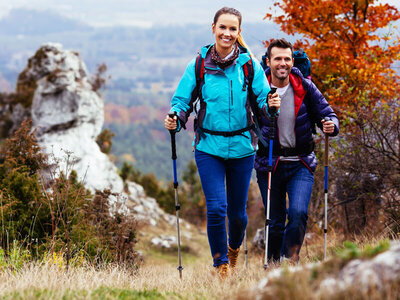 Cofanetto regalo Avventure zaino in spalla: 1 notte con colazione e trekking nella natura