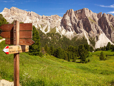 Cofanetto Avventure zaino in spalla: 1 notte con colazione e trekking nella natura