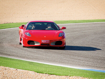 Caja regalo 1 vuelta en Ferrari, Lamborghini y Porsche en el circuito de Jarama