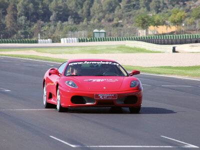 1 vuelta en Ferrari, Lamborghini y Porsche en el circuito de Jarama