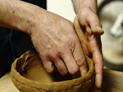 Laboratorio di terracotta e romantica degustazione vicino a Latina