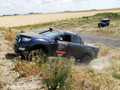 Initiation de 4h à la conduite de véhicule de type 4x4 près d’Orléans