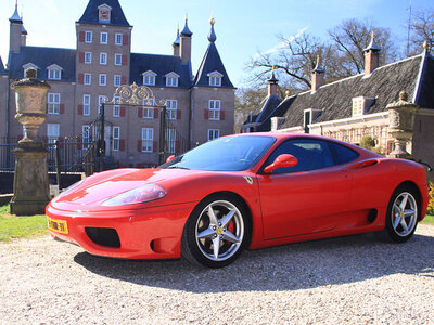 Doos 20 minuten cruisen in een Ferrari 360 Modena