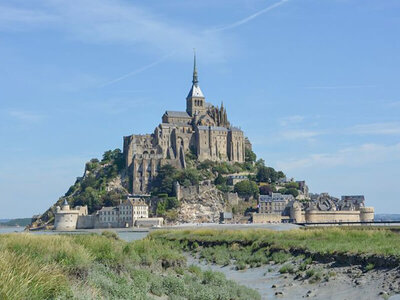 Coffret Visite guidée du Mont Saint-Michel de 2h pour 2, son abbaye et son village médiéval