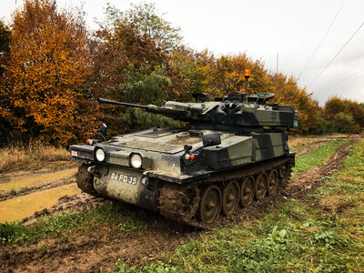 Geschenkbox Fahrerlebnis in einem Infanteriepanzer im Apokas Paintball Park