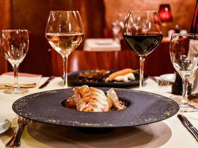Coffret Menu Lyrique 3 plats pour 2 personnes avec champagne et caviar à partager