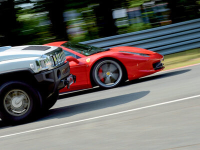 Cofanetto regalo Test drive a Castelletto di Branduzzo: 10 giri su Ferrari 458 con video ricordo