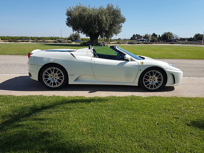 Ruta de 20 km por carretera con Ferrari F430 Spider en Valencia