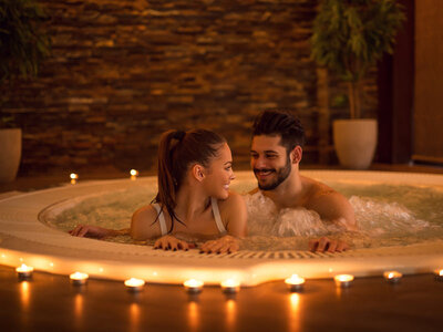 Caja regalo 2 noches en junior suite, desayuno y spa de 1 hora en el Hotel Sant Roc de 4*