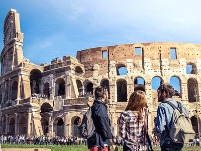 Cofanetto Esperienza in VR al Colosseo e visita guidata per 2