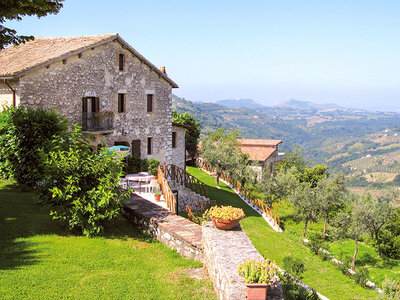 Cofanetto 3 romantiche notti in selezionati agriturismi italiani