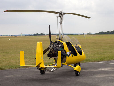 Caja regalo Autogiro para dos: vuelo de iniciación de 10 min