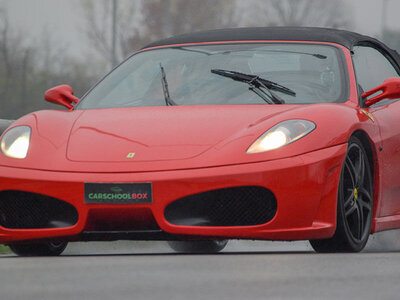 Adrenalina in pista: 4 giri su Ferrari F458 Italia e Lamborghini Gallardo