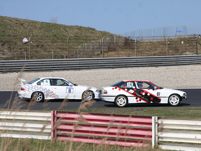 Doos Circuitdag en meerijden in een BMW 325i