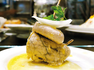 Caja Ruta gastronómica guiada en San Sebastián con 10 cervezas