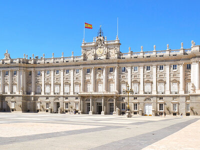 Caja regalo Conoce Madrid: tour guiado por el Palacio Real y el Parque de El Retiro