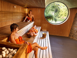 Nackt familien sauna