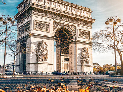 Box 2 Übernachtungen in Paris mit Führung auf den Eiffelturm, ohne Anstehen