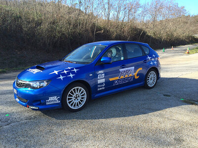 Stage pilotage rallye sur circuit terre : 6 tours en Subaru Impreza WRX