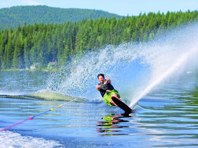 Ski Nautique Joyeux Anniversaire Multi Activites Ski Nautique Joyeux Anniversaire Multi Activites