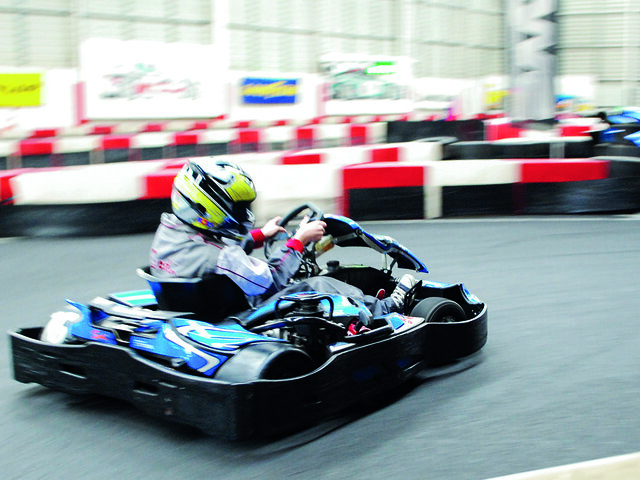 Karting Indoor Joyeux Anniversaire Multi Activites