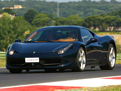 Cofanetto Guida su pista all’Autodromo Nazionale di Monza: 2 giri su Ferrari F458 Italia