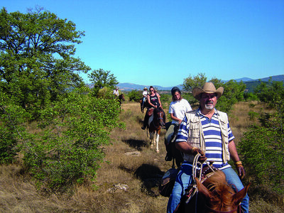 Cofanetto A spasso per la Maremma in sella: 1 passeggiata a cavallo per 4 persone