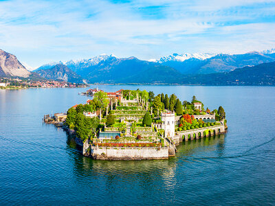 Cofanetto regalo Romantico volo in elicottero sul Lago Maggiore e sulle Isole Borromee