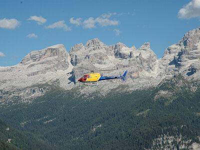 Volo panoramico in elicottero di 30 minuti sulle Dolomiti di Brenta