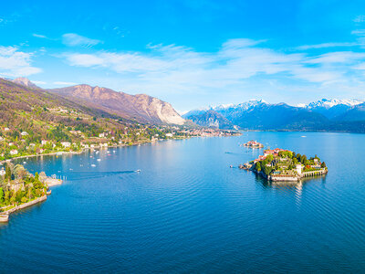 Cofanetto regalo Volo panoramico in elicottero sul Lago Maggiore e sul Lago di Mergozzo