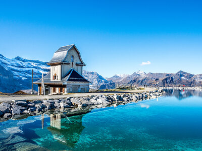 1 Übernachtung in der zauberhaften Schweiz: für 2 in den Bergen von Grindelwald und St. Moritz